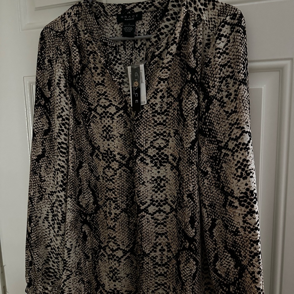 Grace Black and Tan Mandarin Collar Blouse